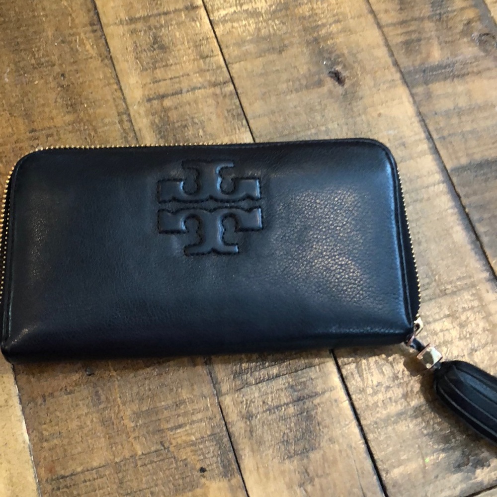 Tory Burch wallet